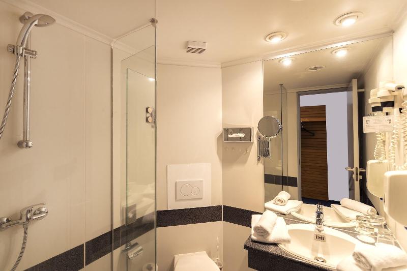 Hotel Am See image