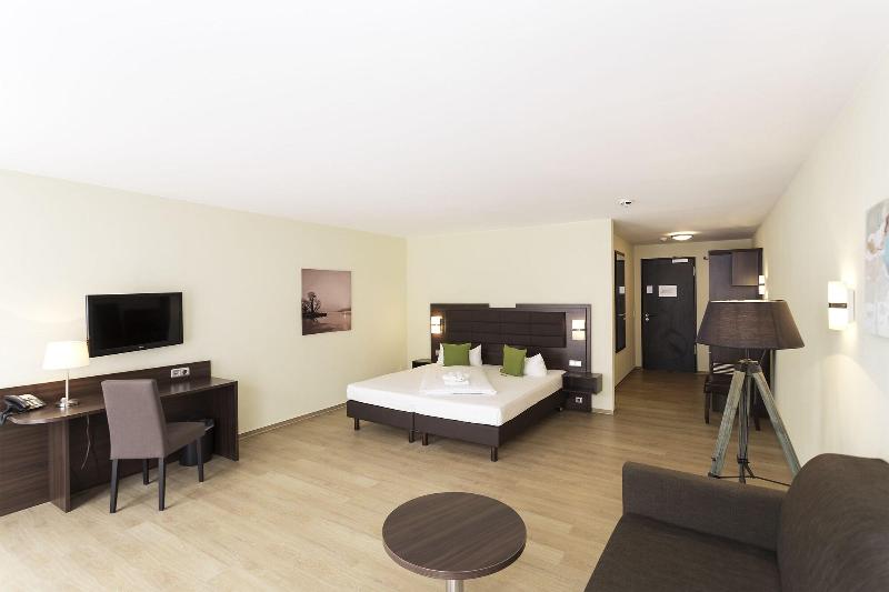 Hotel Am See image
