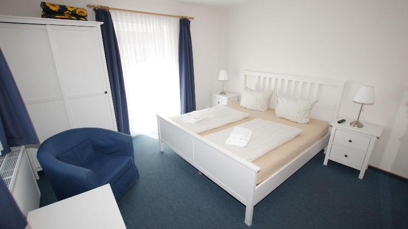 Hotel Dorfkrug Büsum - Altbauteil image
