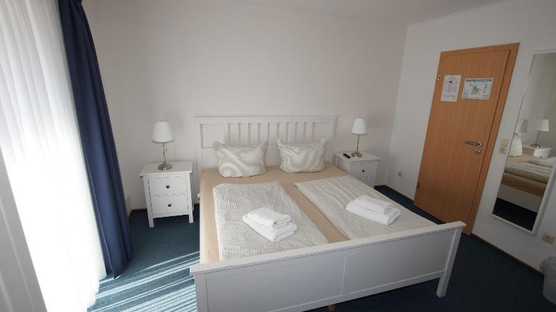 Hotel Dorfkrug Büsum - Altbauteil image