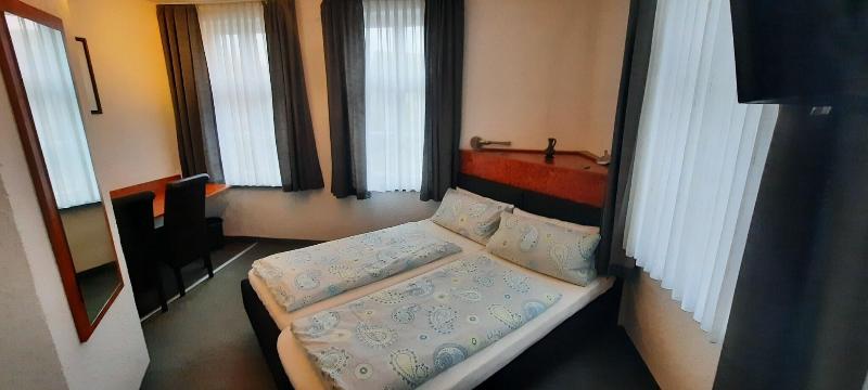 Hotel Corveyer Hof image