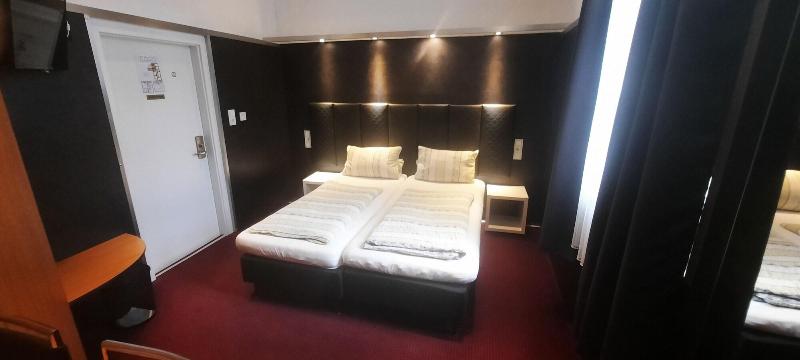Hotel Corveyer Hof image