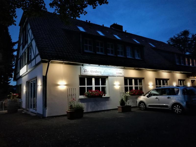 Zur Altenburg image