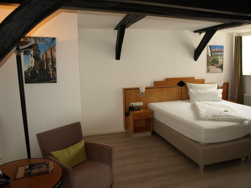 Hotel Alt Warburg image
