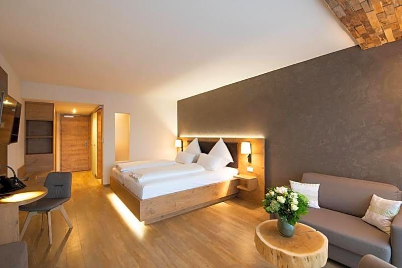 PETERS Hotel & Spa image