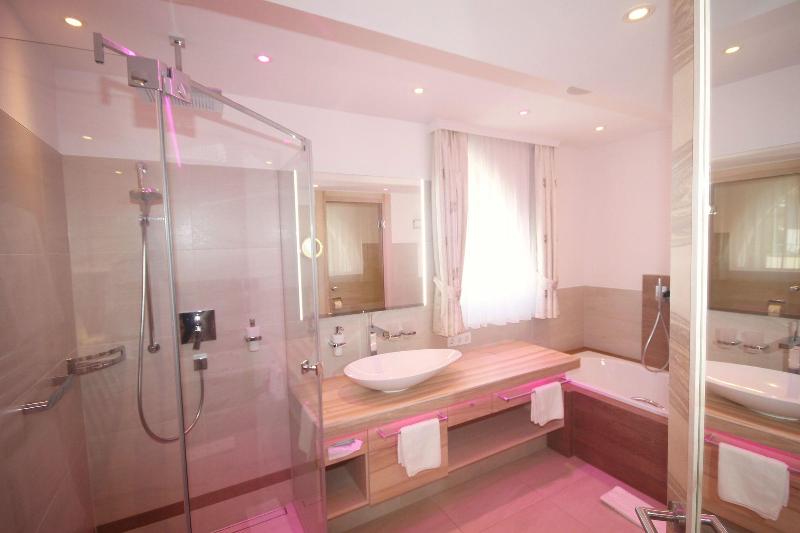 Hotel Bercher image