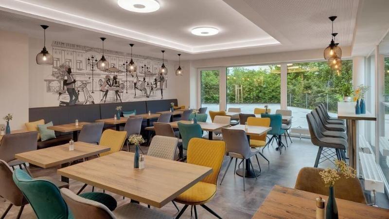 Amper Art Hotel image