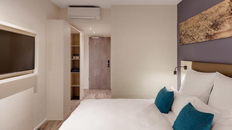Amper Art Hotel image