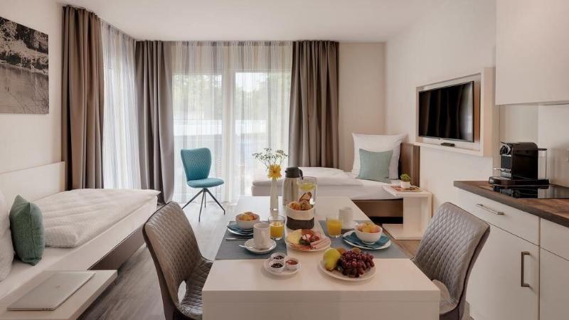 Amper Art Hotel image