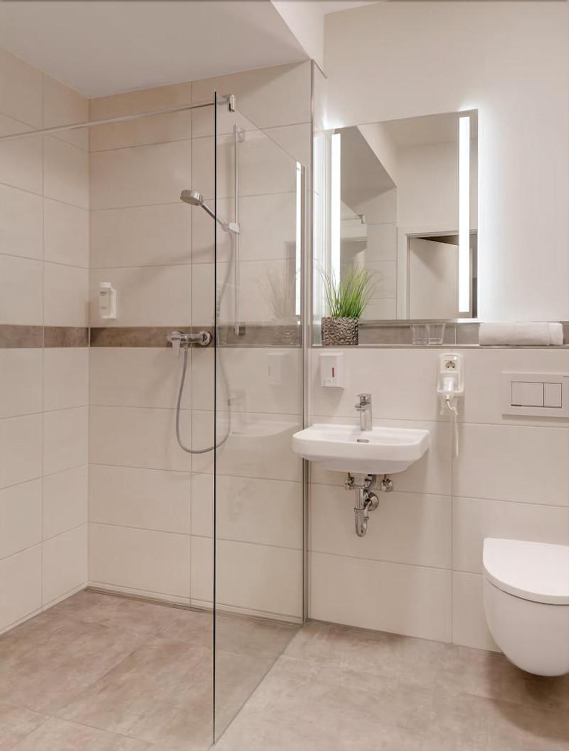Amper Art Hotel image