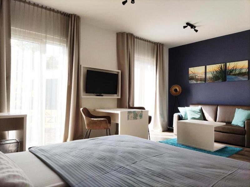 Amper Art Hotel image