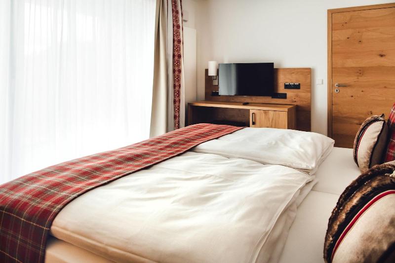 Hotel Edita image