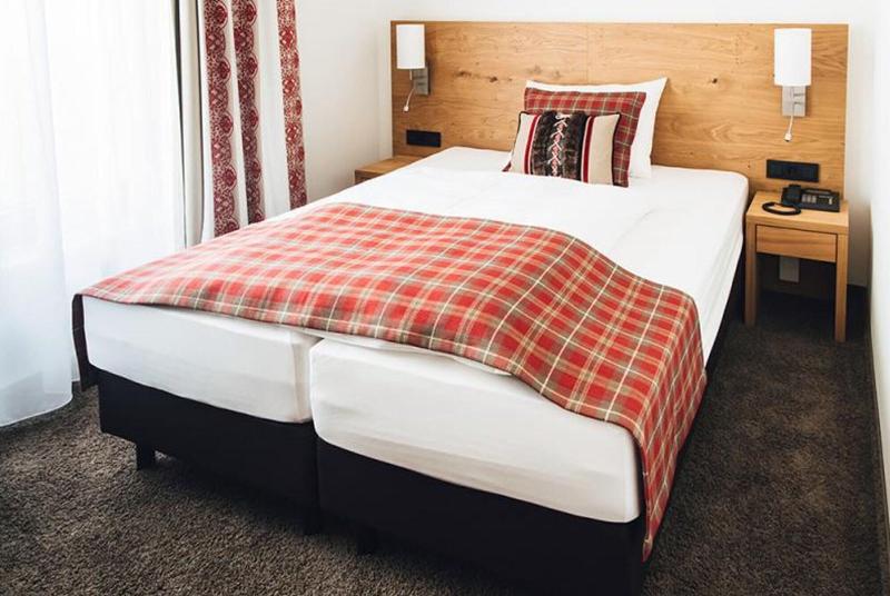 Hotel Edita image