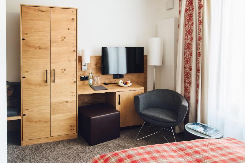 Hotel Edita image