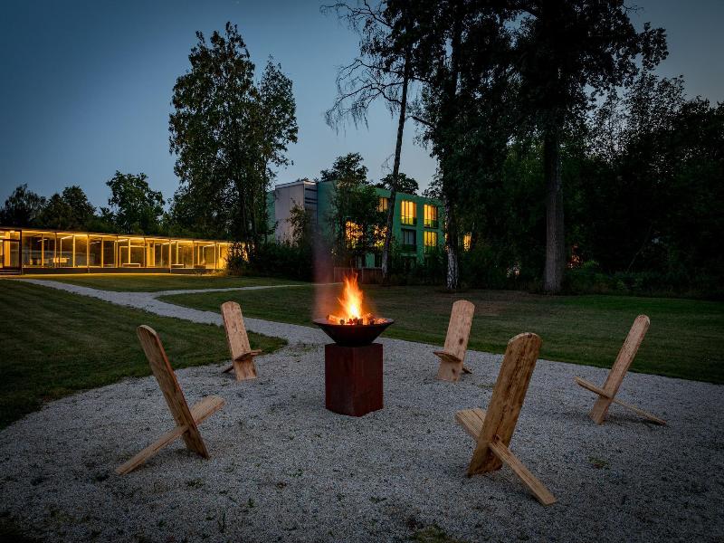 Schlossparkhotel Mariakirchen image