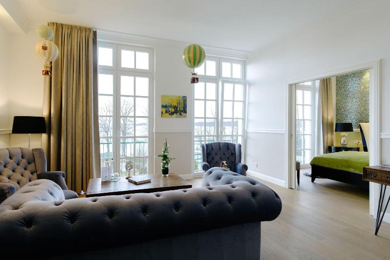 The Starnbergsee Hideaway image