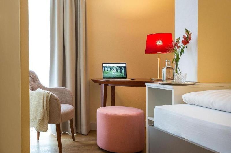 Emichs Hotel image