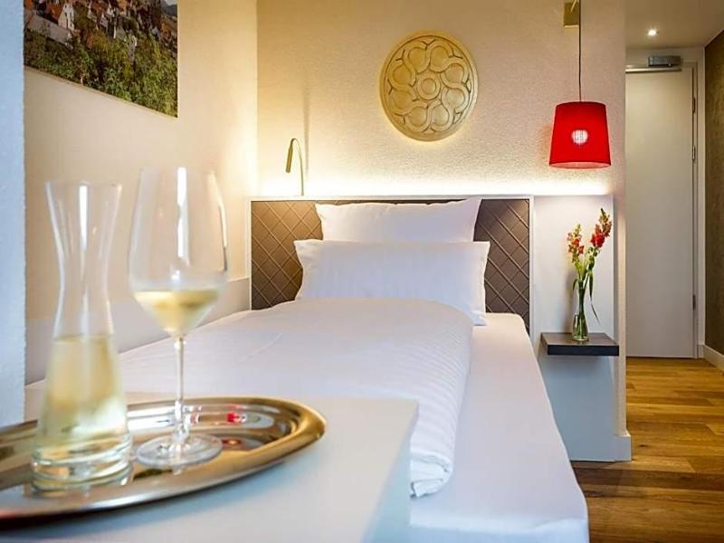 Emichs Hotel image