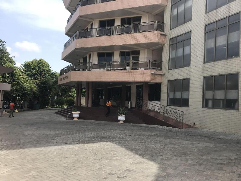 Akroma Plaza image