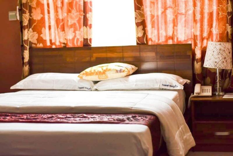 Triple Hill Hotel image