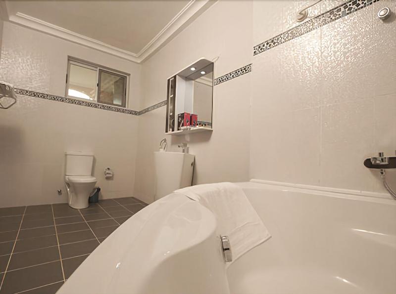 Kingstel Hotel image