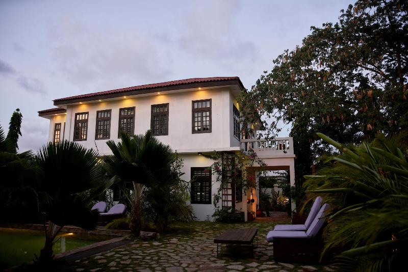 Olma Colonial Suites image