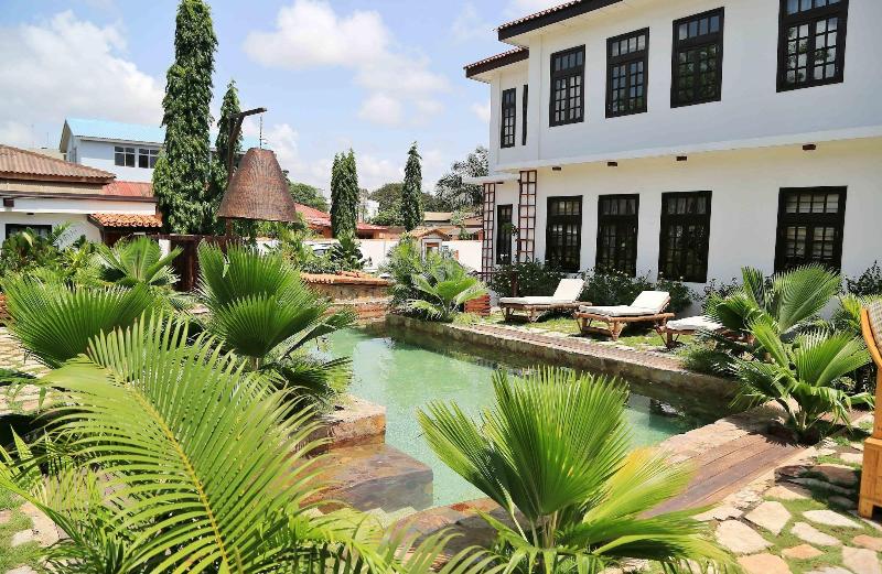 Olma Colonial Suites image
