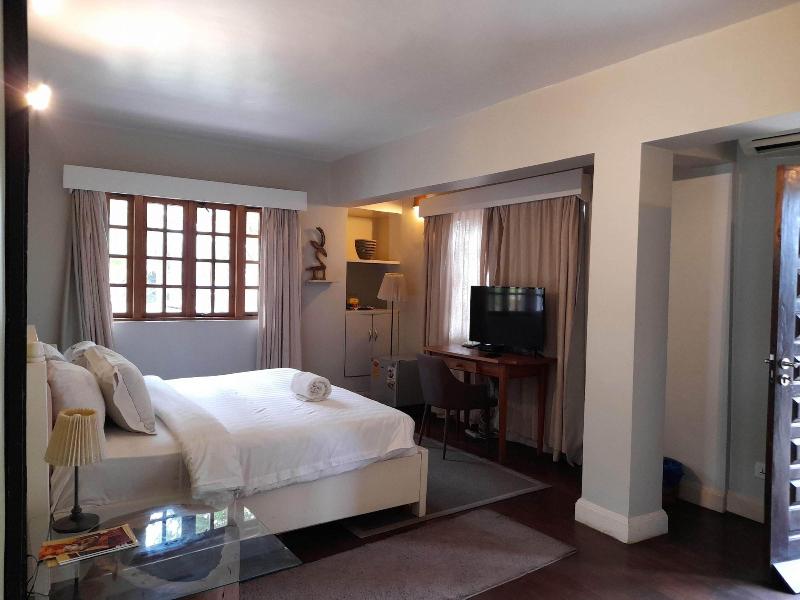 Olma Colonial Suites image