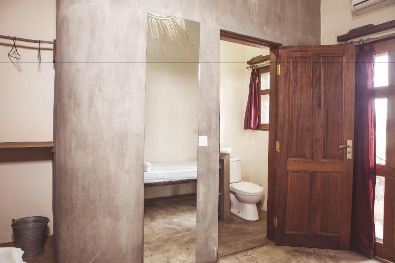 Somewhere Nice - Hostel image
