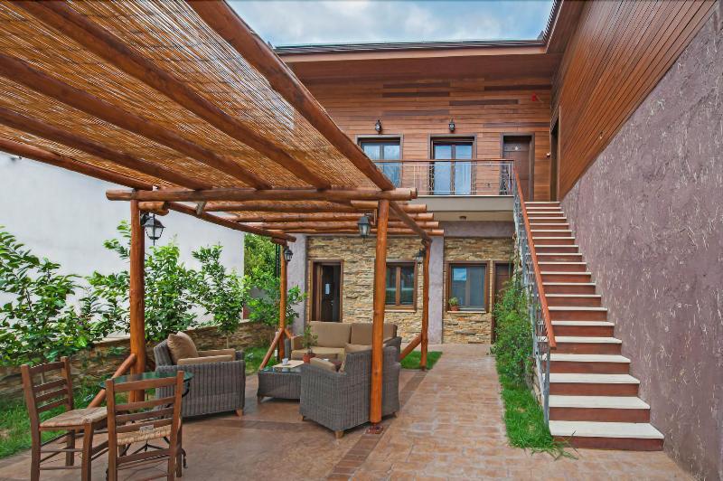 Polys Guest House image