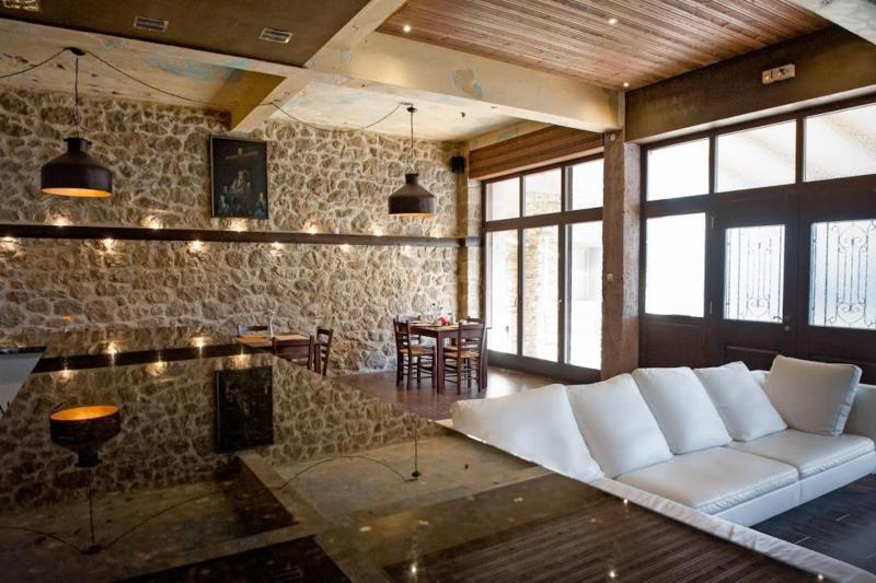 Polys Guest House image