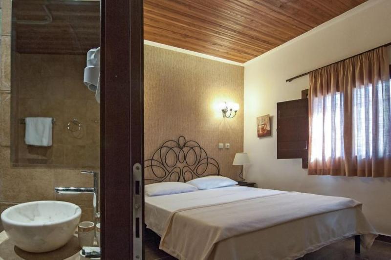 Polys Guest House image