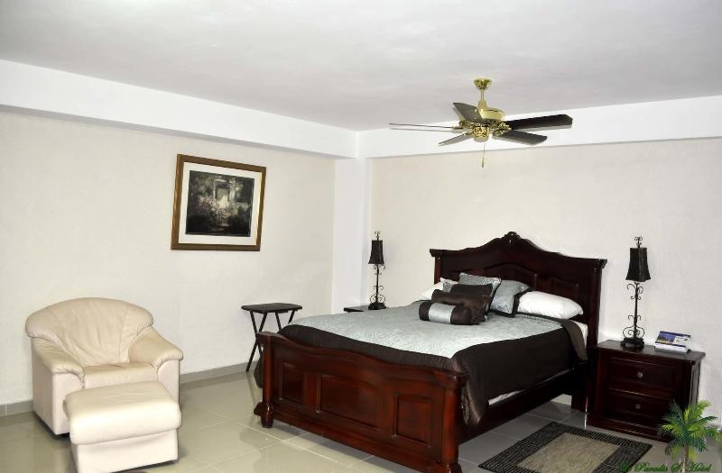 Le Paradis S. Hotel image