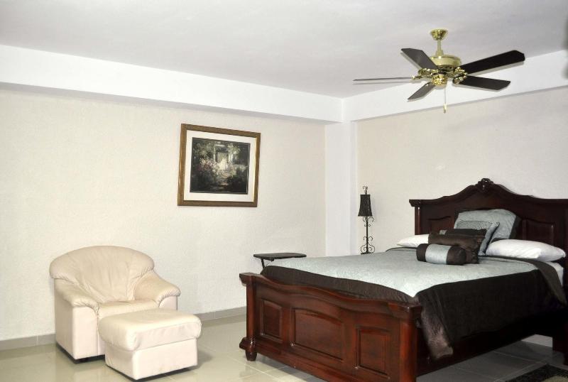 Le Paradis S. Hotel image