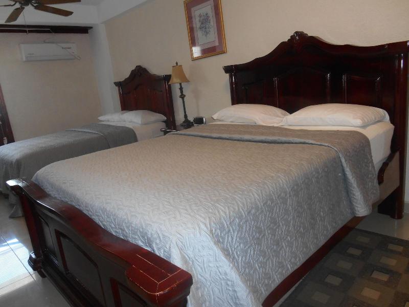 Le Paradis S. Hotel image