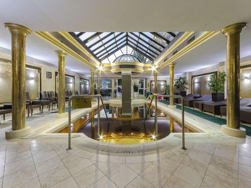Hotel Aurum image