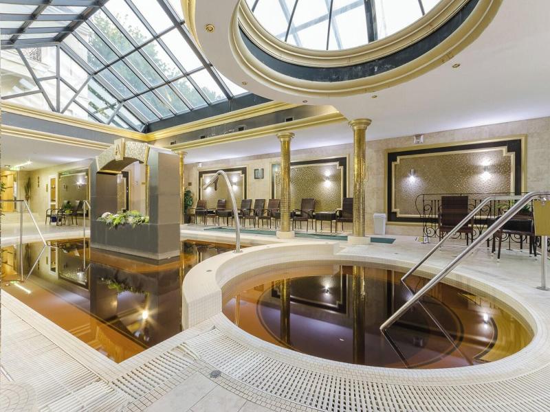 Hotel Aurum image