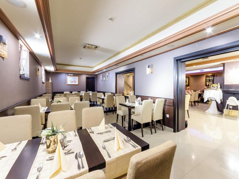 Hotel Aurum image