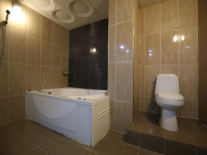 R.I Spa Hotel image