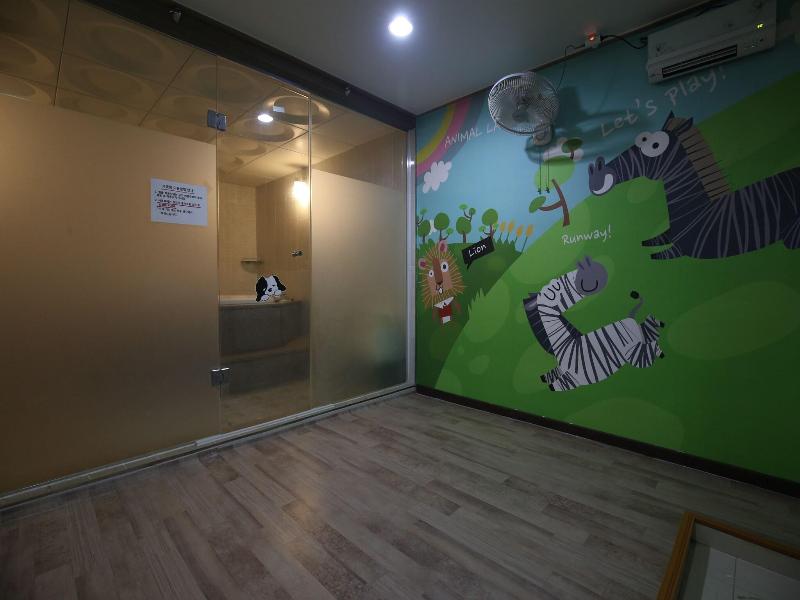 R.I Spa Hotel image