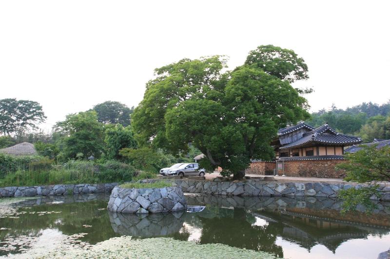 Yi Jin-rae's Historic House