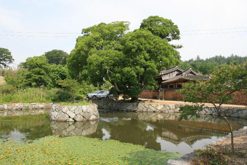 Yi Jin-rae's Historic House