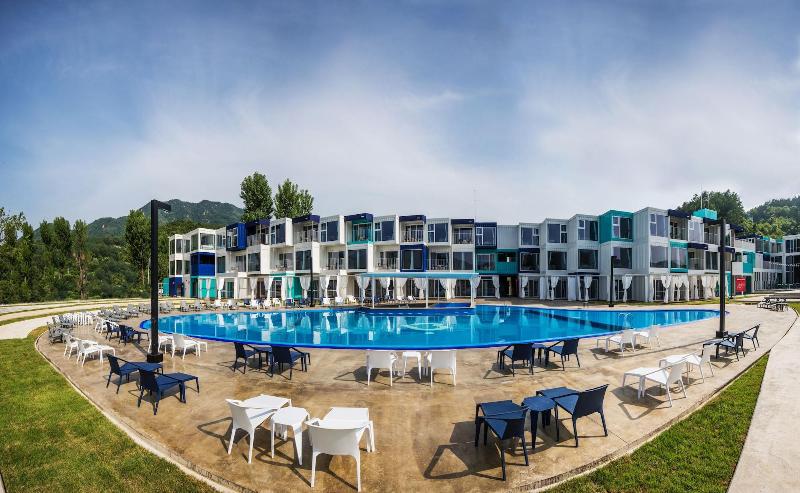 Parotia Hotel image
