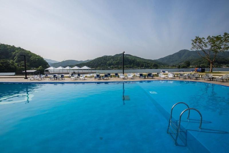 Parotia Hotel image