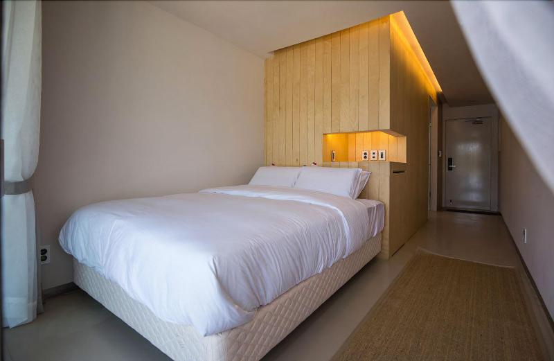Parotia Hotel image