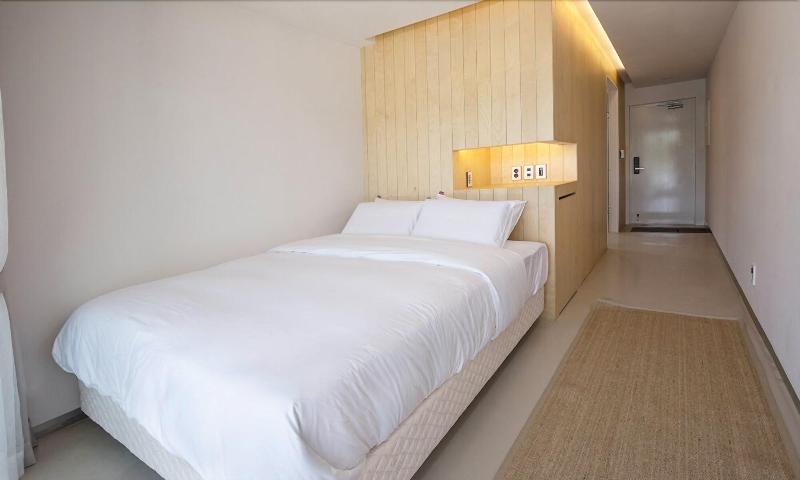 Parotia Hotel image