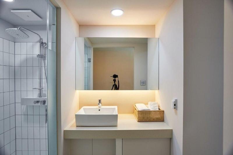 Parotia Hotel image