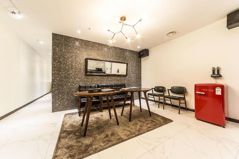 Hotel Plum image