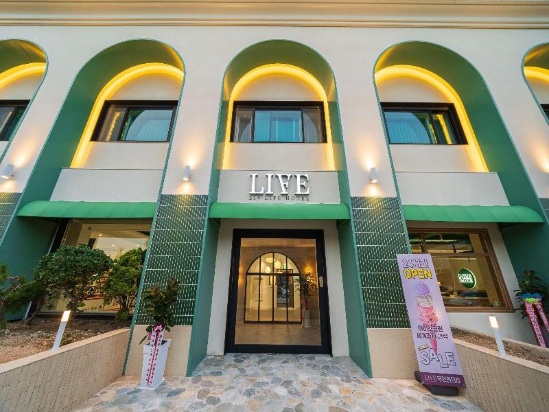 J-Top Hotel image