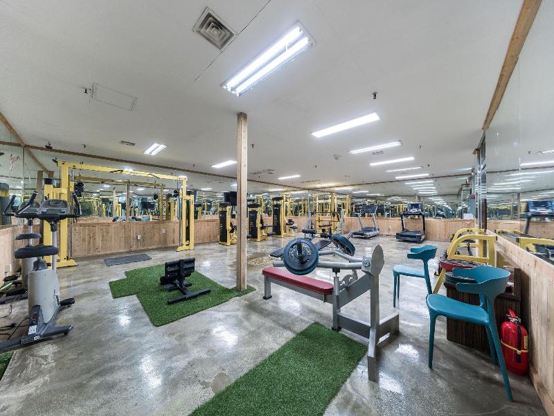 J-Top Hotel image